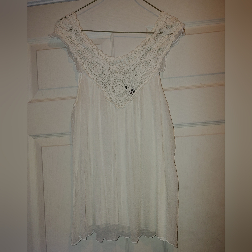 Crochet neck tank